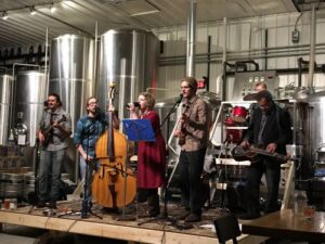 live music at Voyageur Brewing